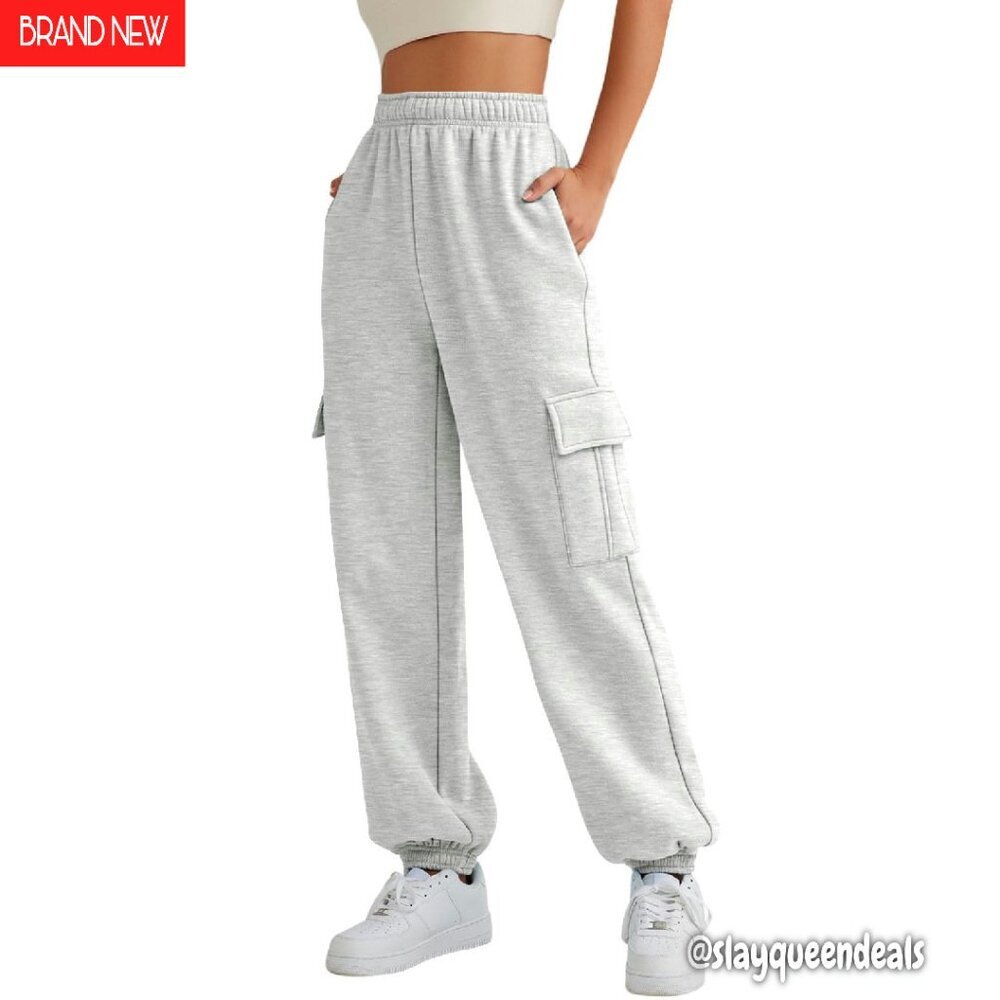 Oversized Fleece Cargo Sweatpants with Pockets - Women's Joggers